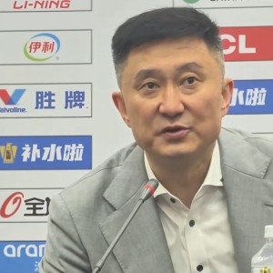 G2绝杀北京！杜锋直指感动，点赞多人贡献，奎因亲承鼓舞队伍！